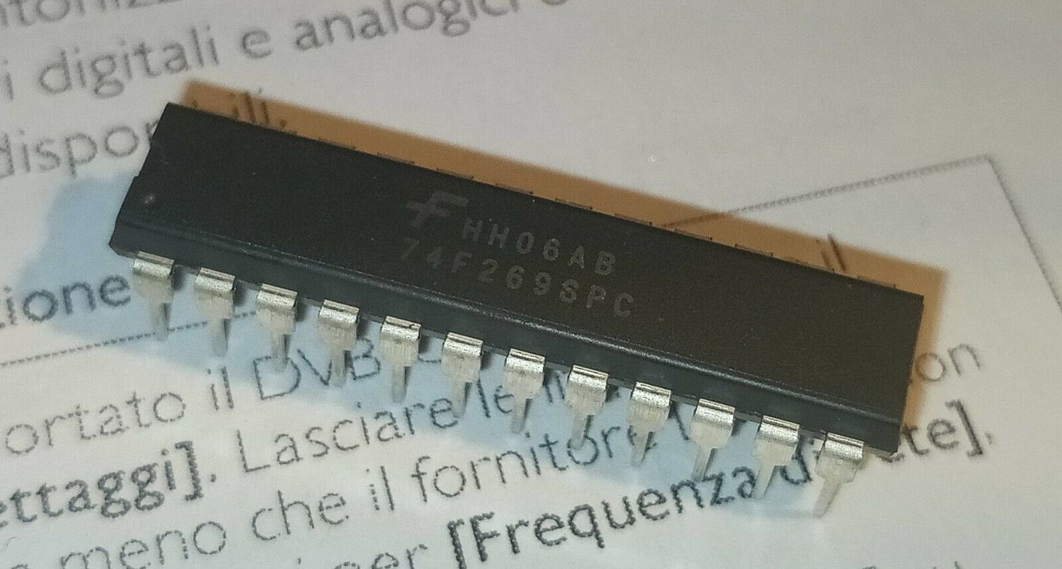 74F269 8-bit bidirectional binary counter - Fairchild - DIL24 RARE Vintage