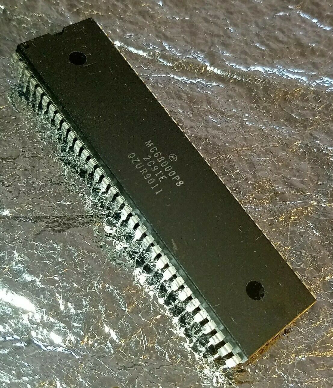 Microprocessor 68000 16/32-bit CISC CPU  Amiga Atari Mac Sega Apple