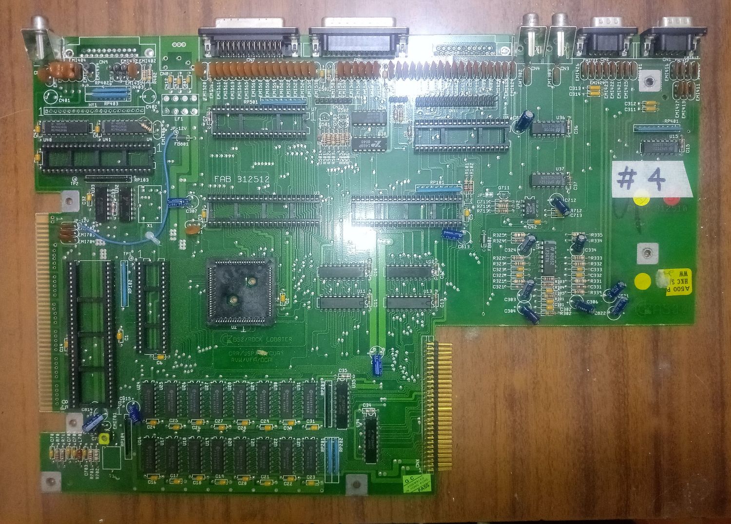 COMMODORE AMIGA 500 A500 MOTHERBOARD REV. 4 5 6 PARTIALLY UNPOPULATED