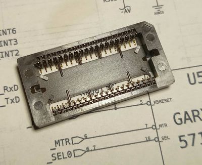 SOJ-40 (SMD-Socket)