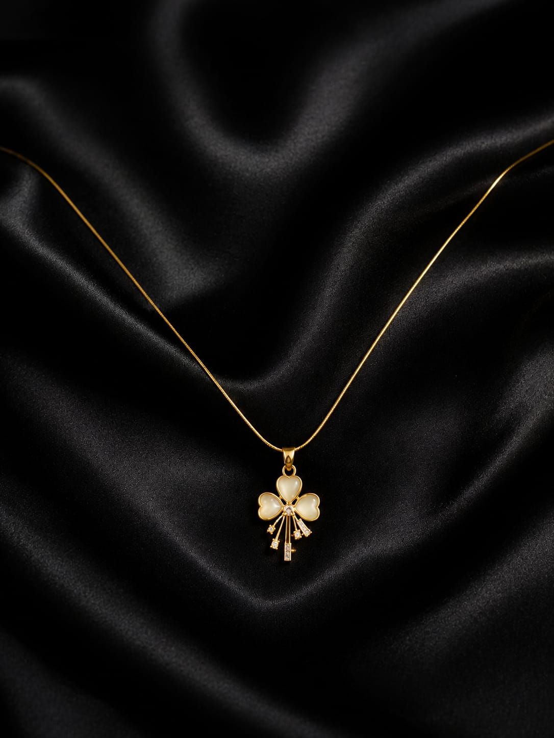 Floral crystal pendant chain