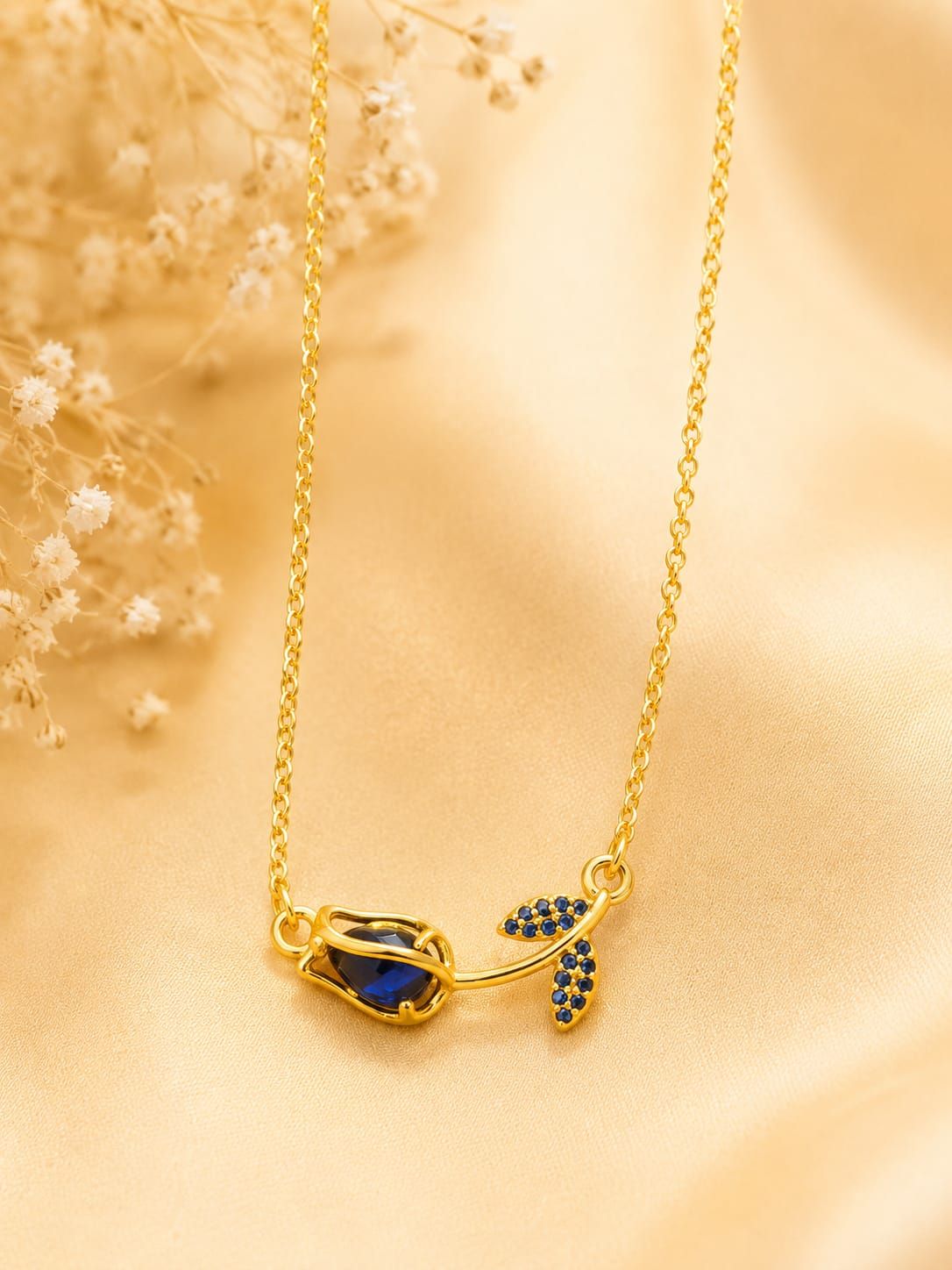 Blue Sapphire Tulip pendant Necklace