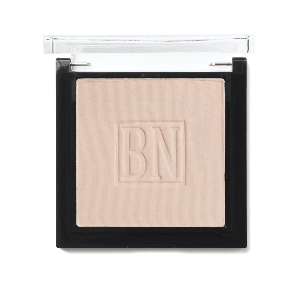 Bella 002 Poudre Compact 0.63oz./18gm.