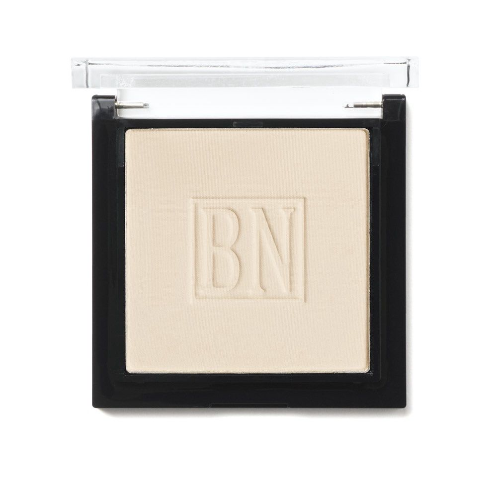 Banana Light Poudre Compact 0.63oz./18gm.