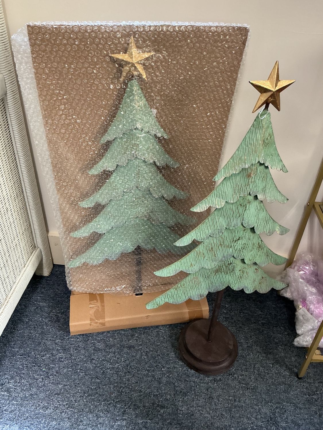 31 inch rustic layered green and gold layered metal tabletop Christmas tree with gold star top
