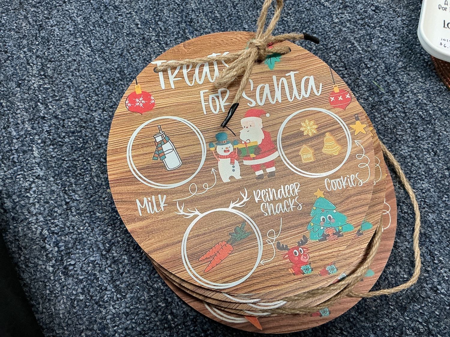 Round country style in color Treats for Santa Tray