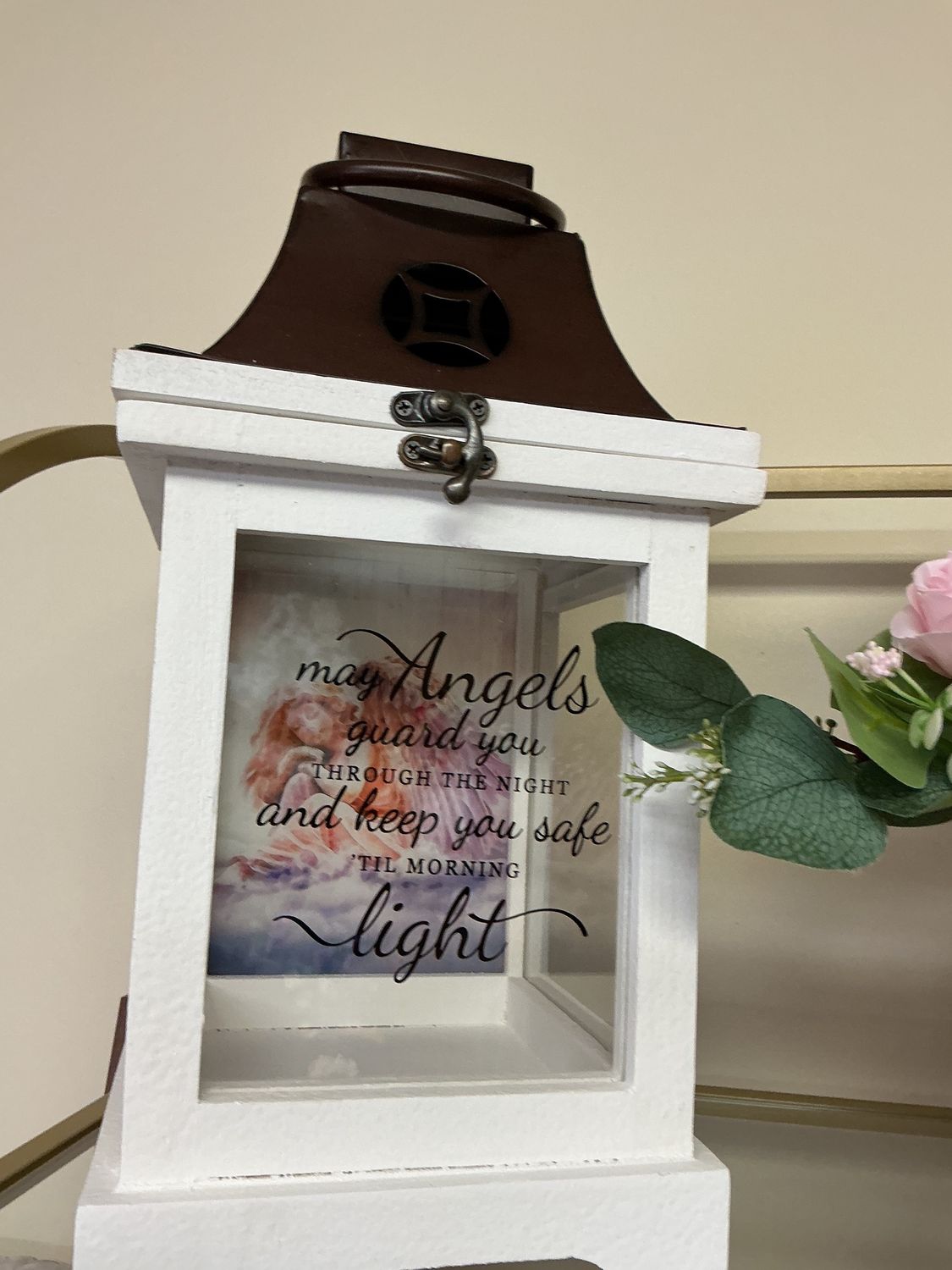 Large sized Angels guard you and keep you lantern
