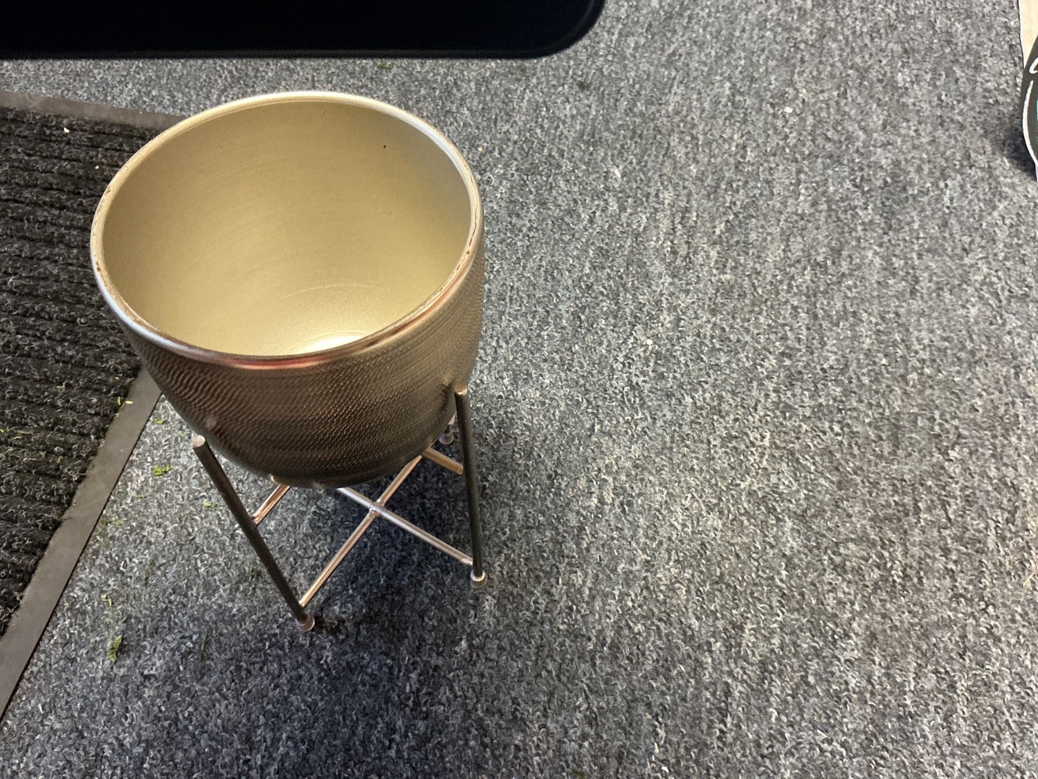 Small metal planter