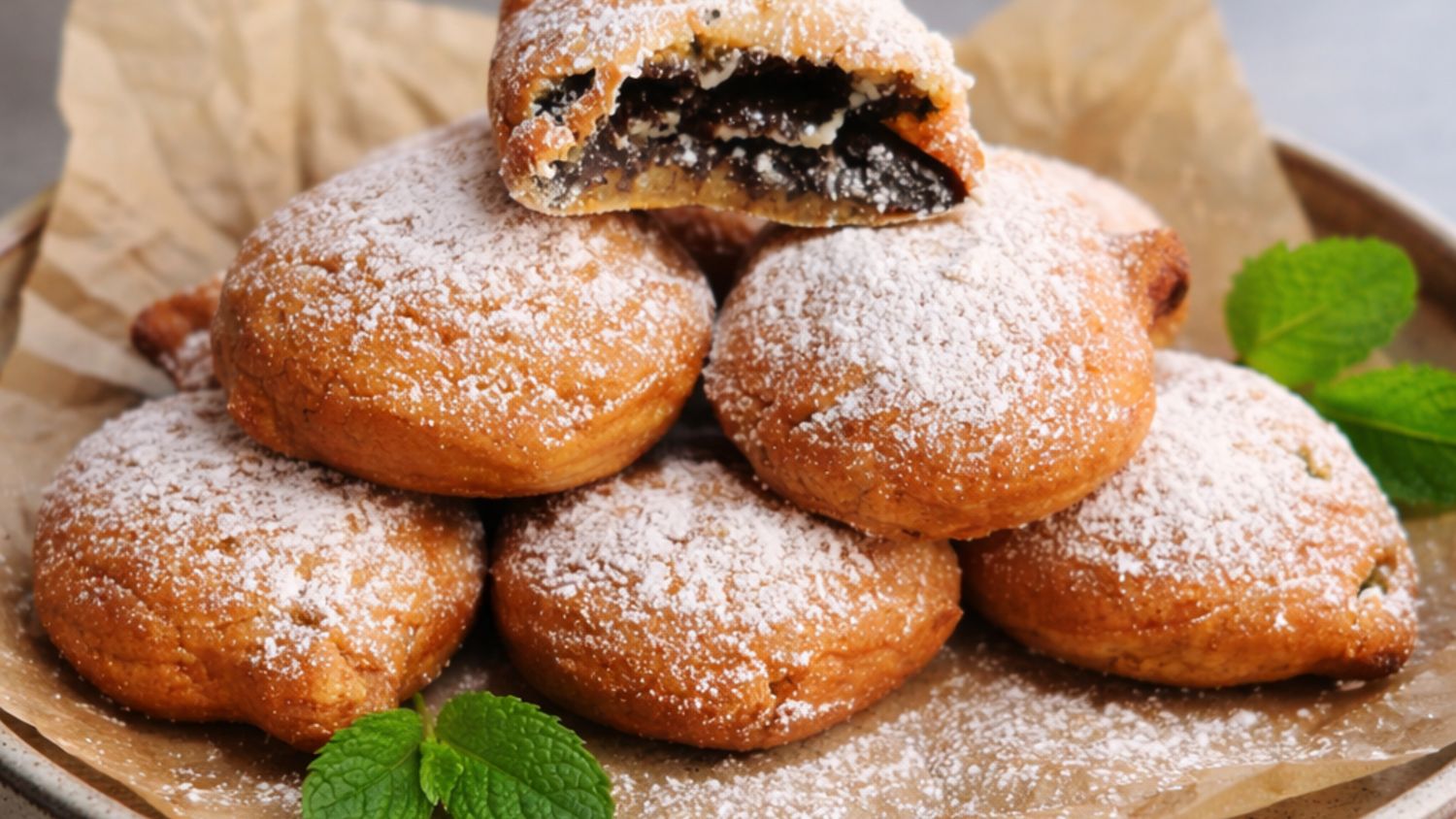 Marcel (Deep Fried Oreos)