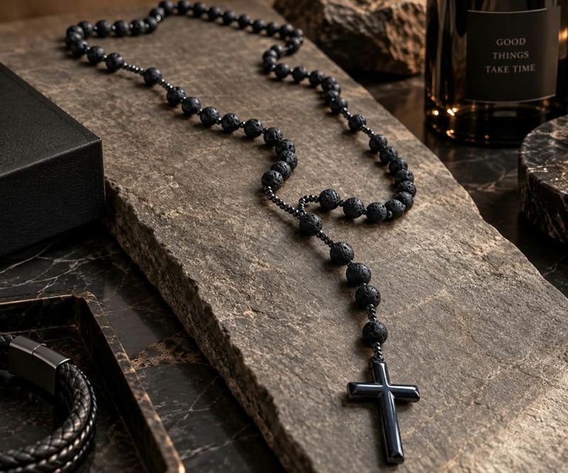 Naszyjnik Noir Cross