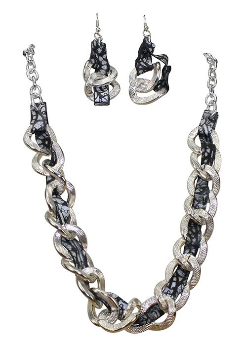 Threaded Silver Chain Jewelry Set Threaded Silver Chain Jewelry Set