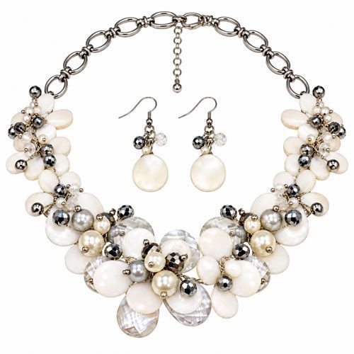 Faux Mother of Pearl Floral Jewelry Set Faux Mother of Pearl Floral Jewelry Set