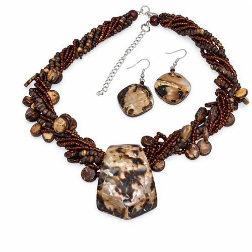 Delightfully Different Pendant Jewelry Set Delightfully Different Pendant Jewelry Set