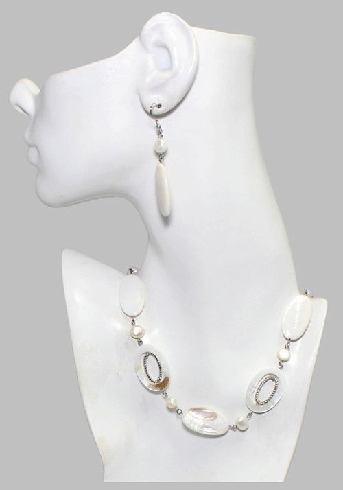 Decorative Lucite Fashion Jewelry Set Decorative Lucite Fashion Jewelry Set