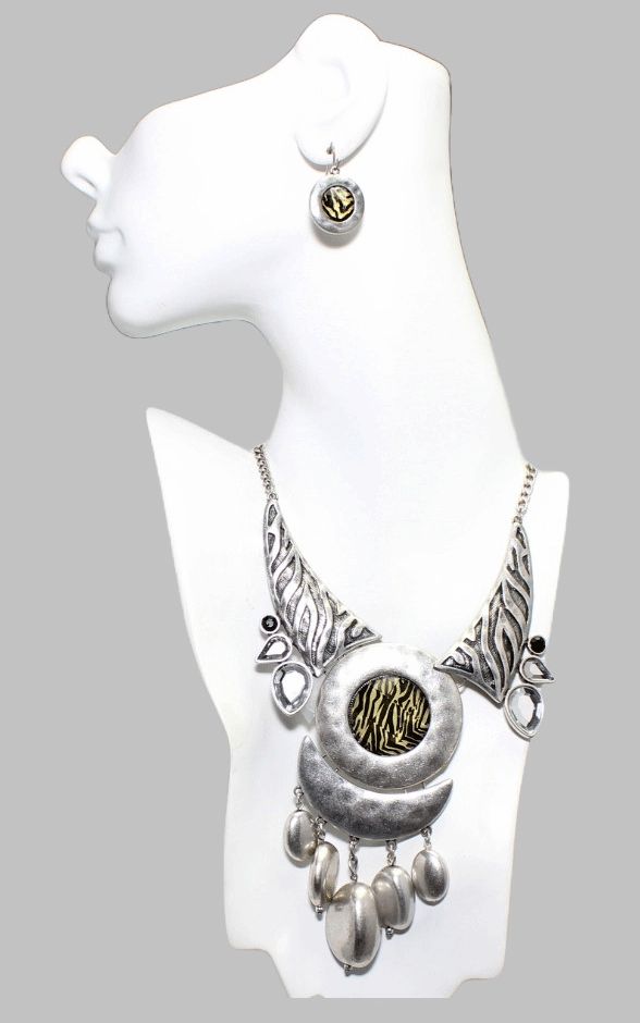 Edgy Statement Fashion Jewelry Set Edgy Statement Fashion Jewelry Set