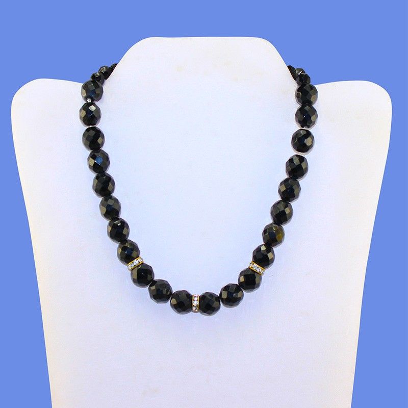 Sparkling Vintage Black Crystal Necklace Sparkling Vintage Black Crystal Necklace