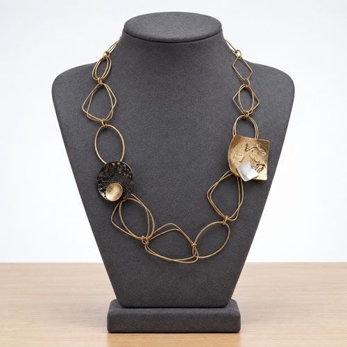 Geometrically Distinctive Necklace Geometrically Distinctive Necklace