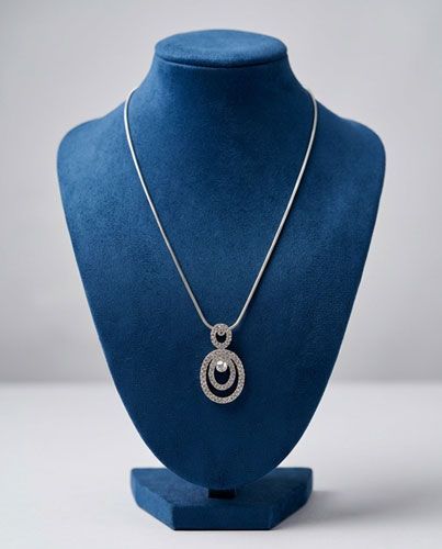 Sparkling Silver Pendant Necklace Sparkling Silver Pendant Necklace