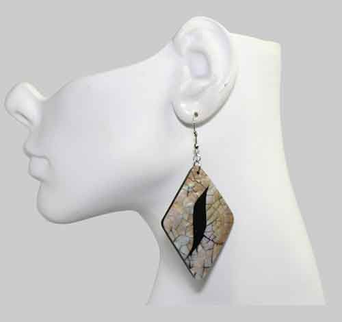 Diamond Shape Multi-Colored Earring Diamond Shape Multi-Colored Earring
