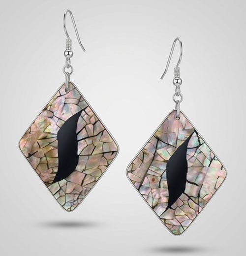 Diamond Shape Multi-Colored Earring Diamond Shape Multi-Colored Earring