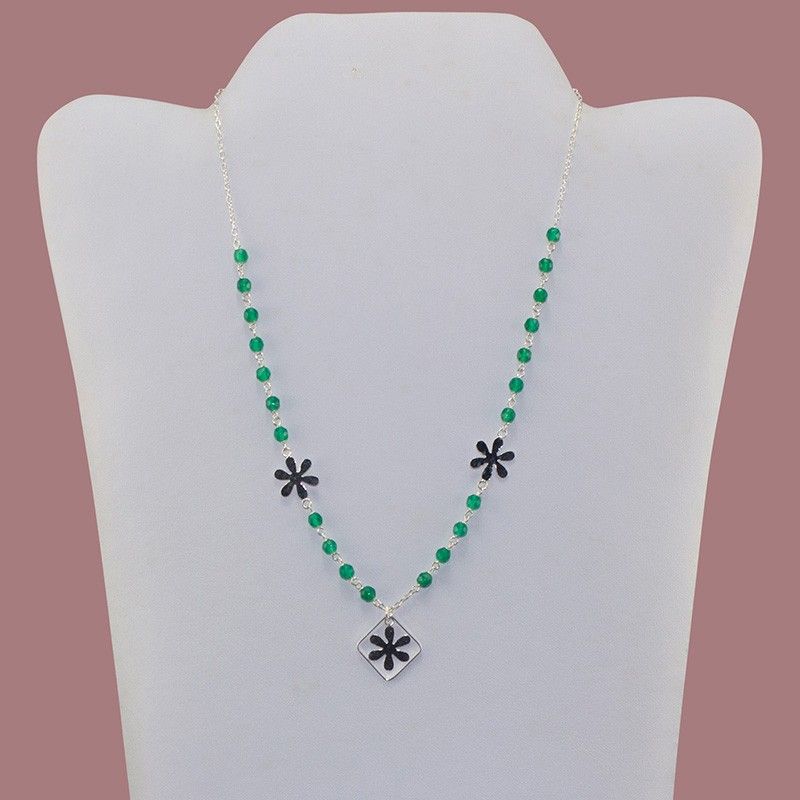 Persian Green Star Accent Necklace Persian Green Star Accent Necklace
