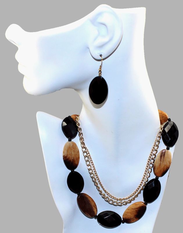 Layered Wood & Black Bead Jewelry Set Layered Wood & Black Bead Jewelry Set