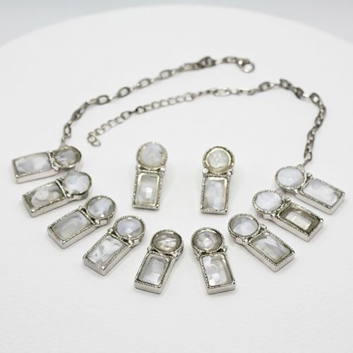 Mother-of-Pearl Geometric Jewelry Set Mother-of-Pearl Geometric Jewelry Set