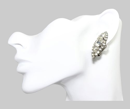 Sparkling Clip-on Rhinestone Earrings Sparkling Clip-on Rhinestone Earrings