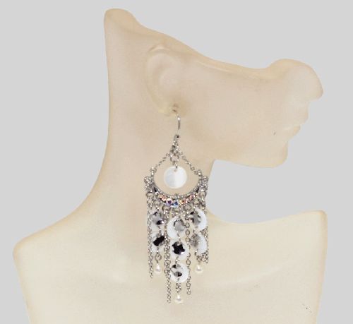 Elegant Mixed Media Pearls Chandelier Earrings Elegant Mixed Media Pearls Chandelier Earrings
