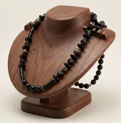 Vintage Black & Gold Beaded Necklace Vintage Black & Gold Beaded Necklace