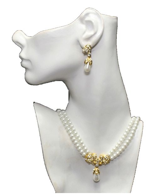 Beautiful Faux Pearl & Crystal Jewelry Set