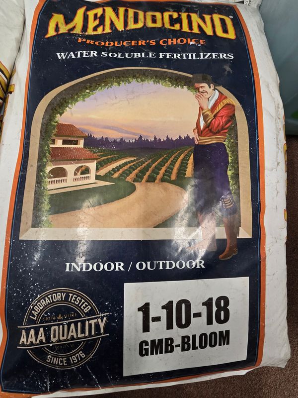 Grow More Mendocino Producer&#39;s Choice Base, Vegetative , Bloom 25lb Set