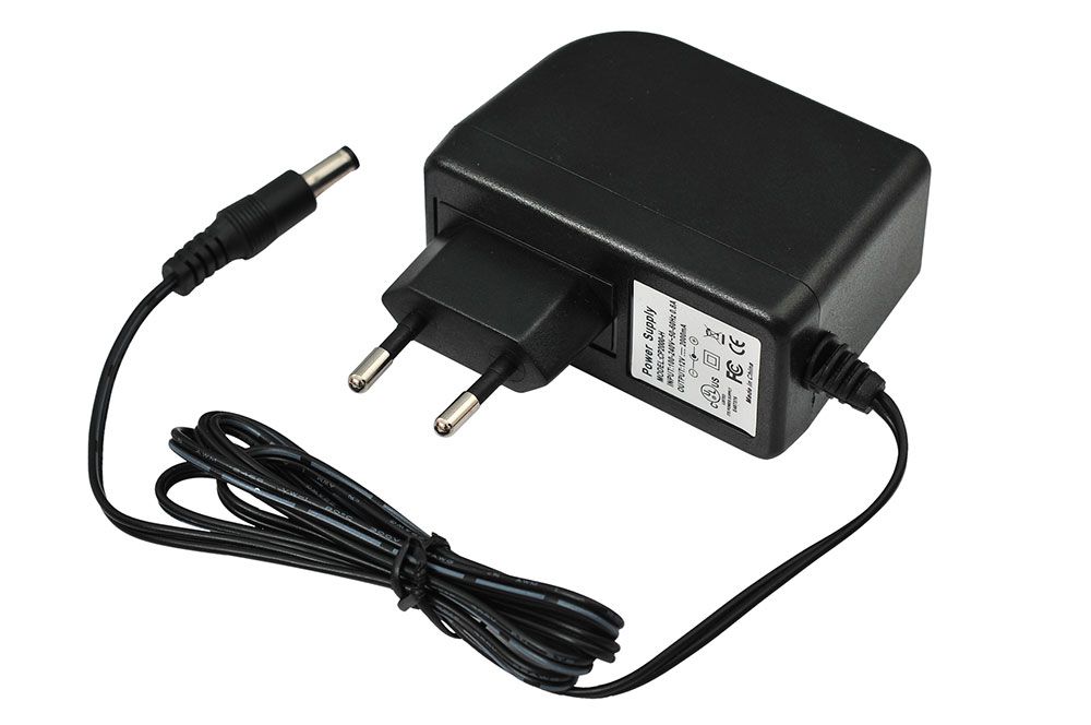 Fuente de alimentación de 220V CA de entrada y 12V CC /2A de salida