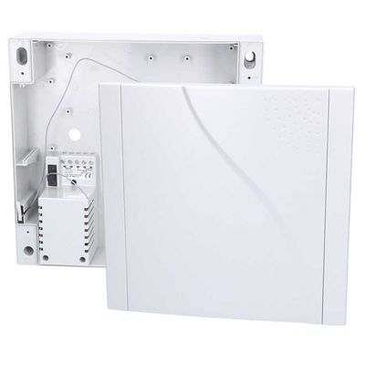 Caja de plástico con accesorios y transformador para montar el comunicador QAR-360