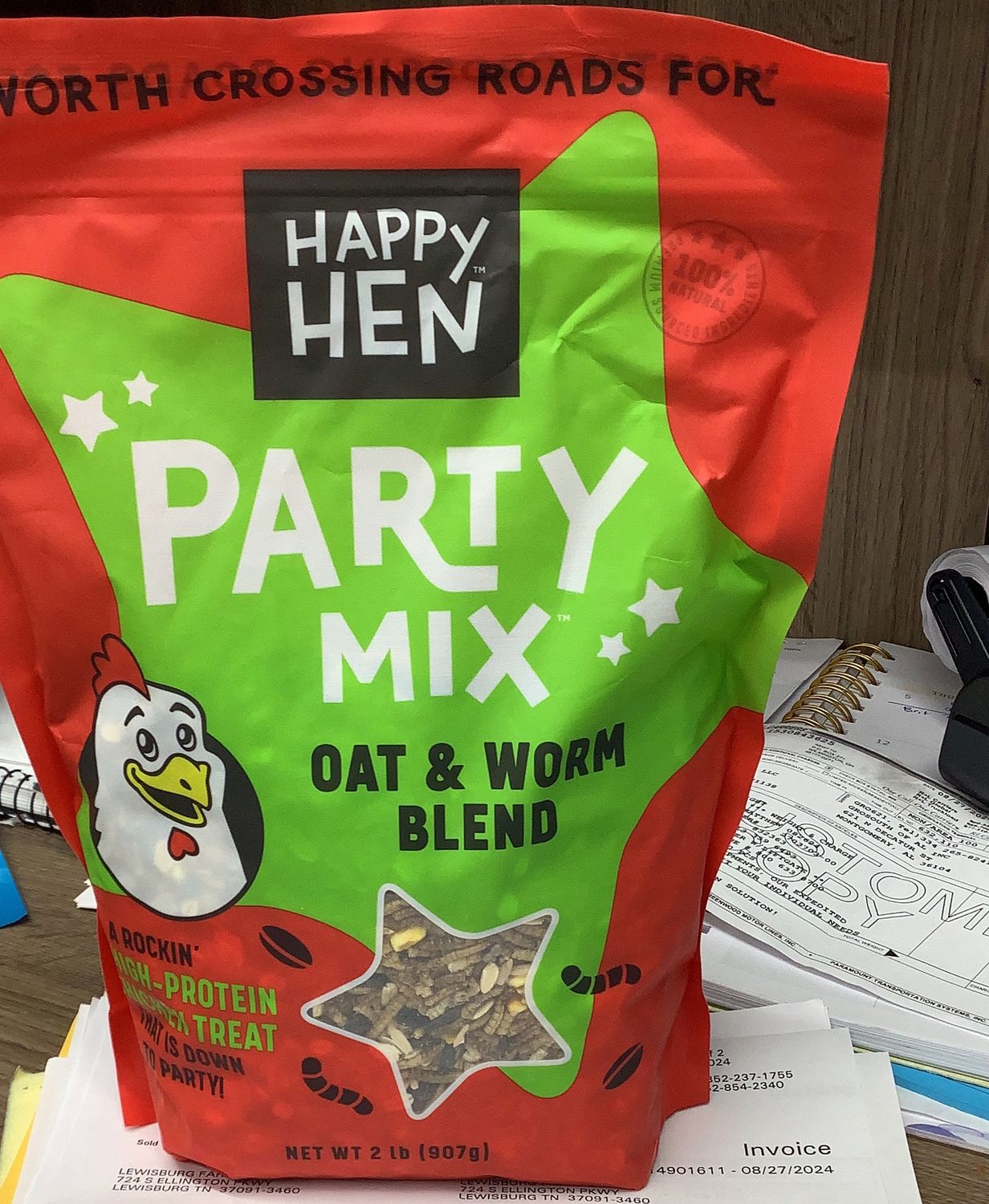 Happy Hen Party Mix Oat &amp; Worm Blend (2lbs)