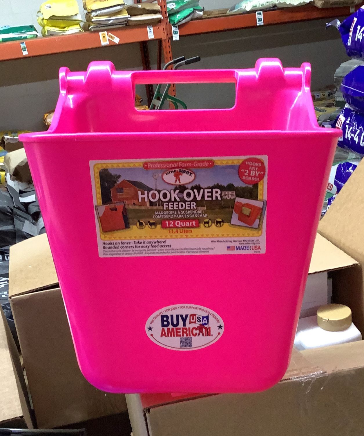 Hook Over Feeder (12Qt)
