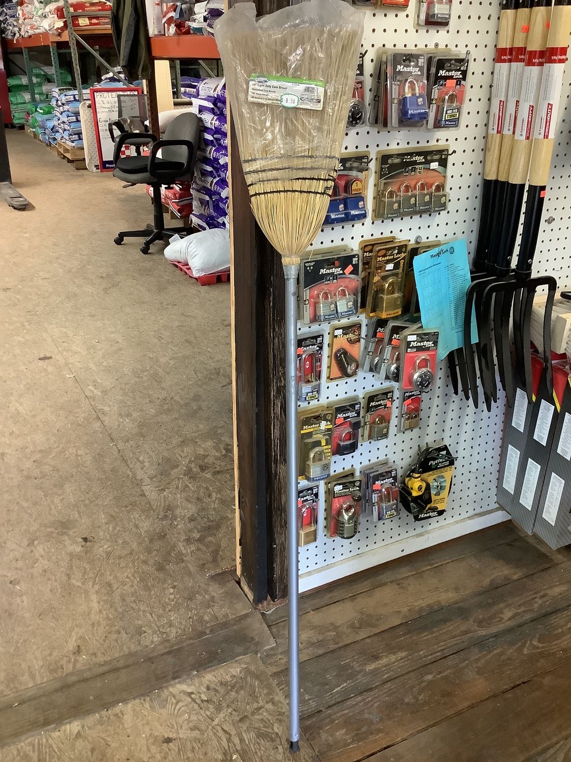 Light Duty Corn Broom 10"