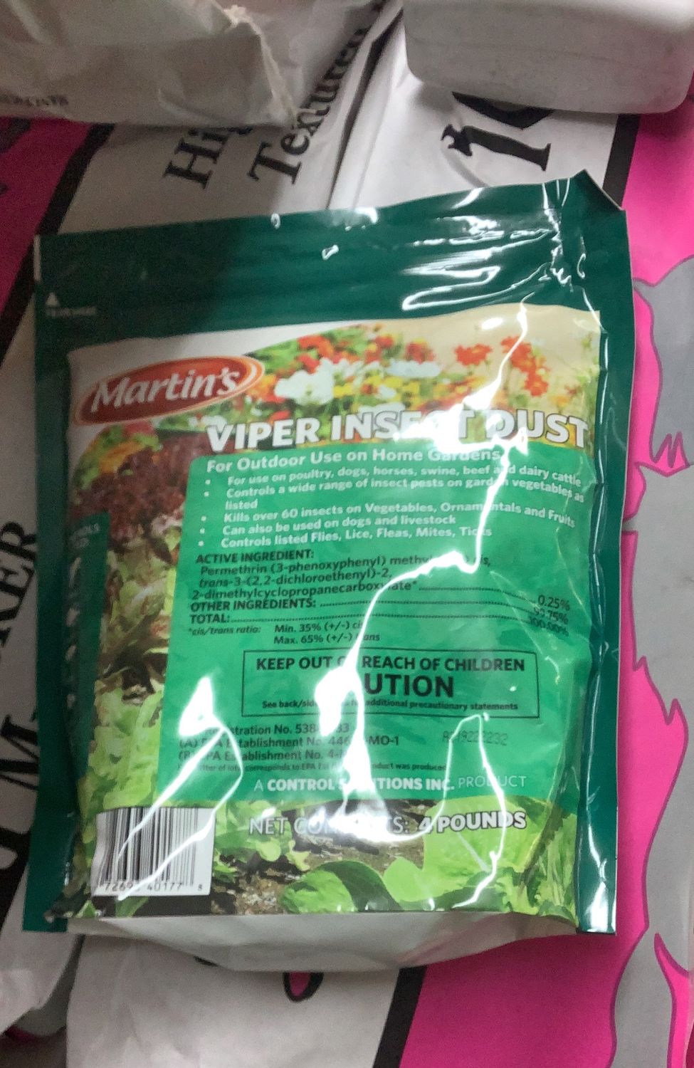 Martin’s viper insect dust