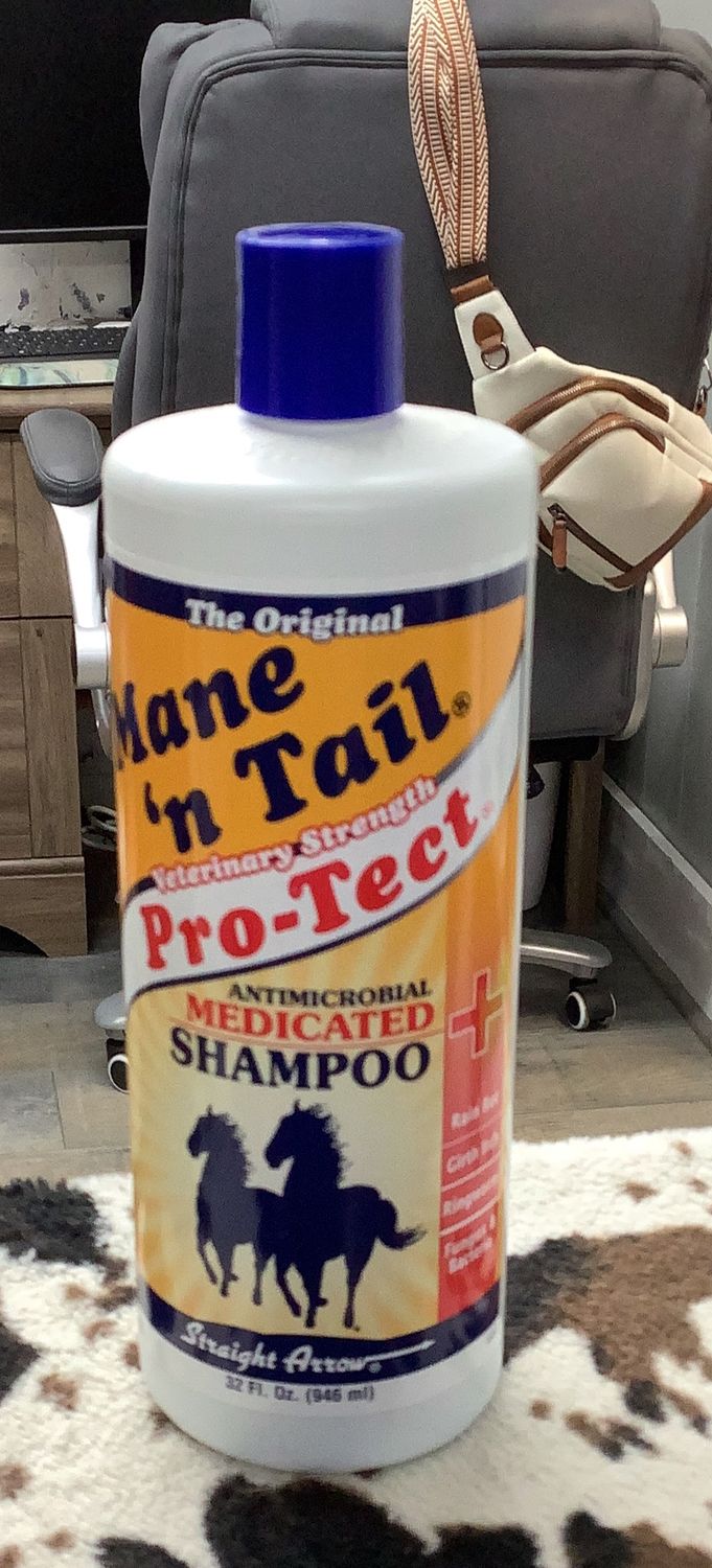 Mane n' Tail Protect Medicated Shampoo (32oz)