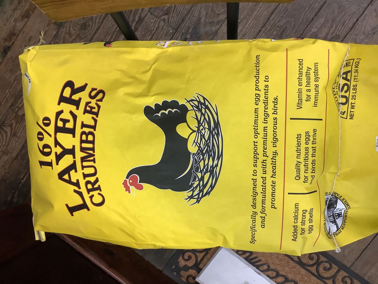 TM Layer Crumbles 16% (25 lbs)