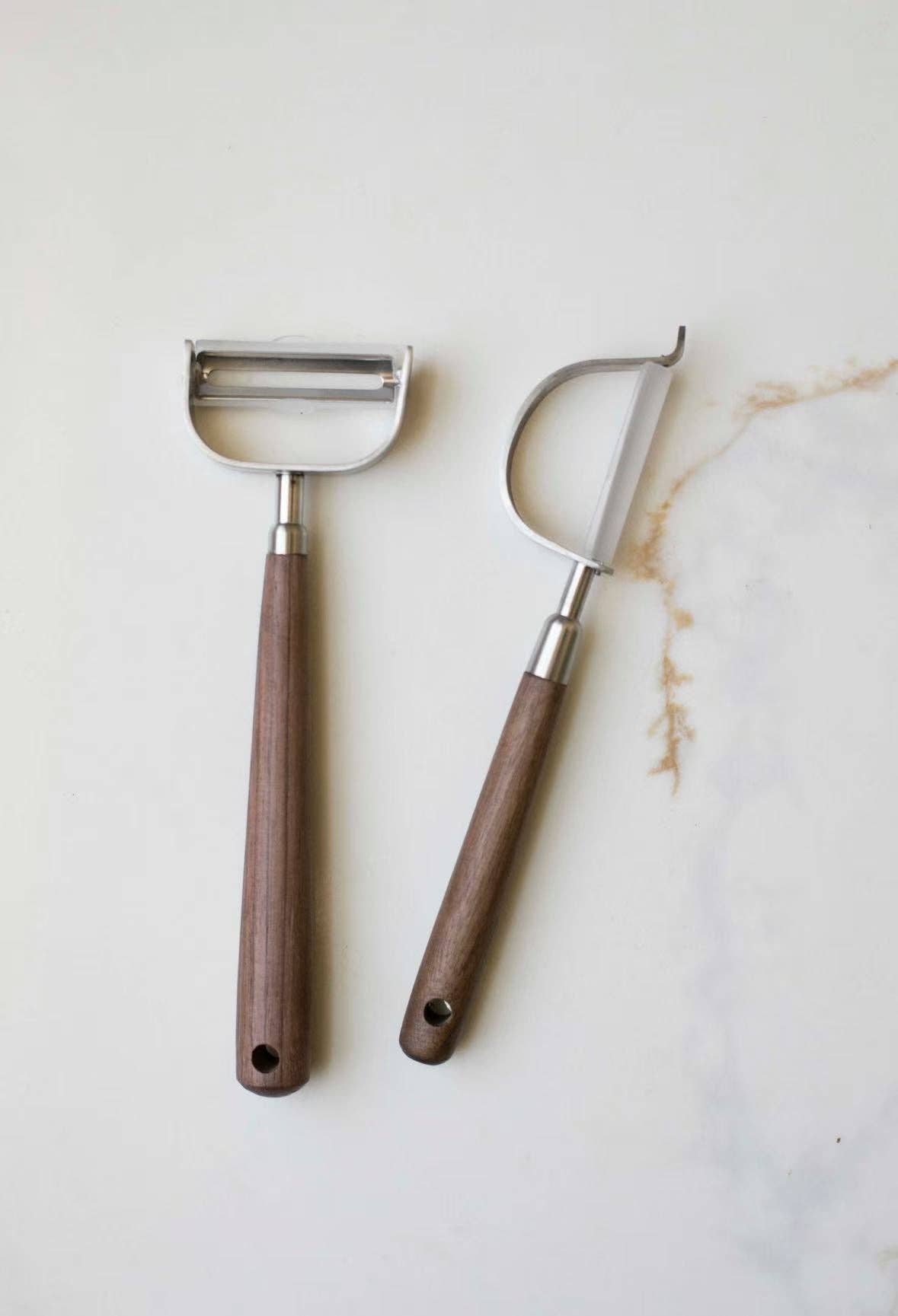 Vegetable and Fruit Peeler