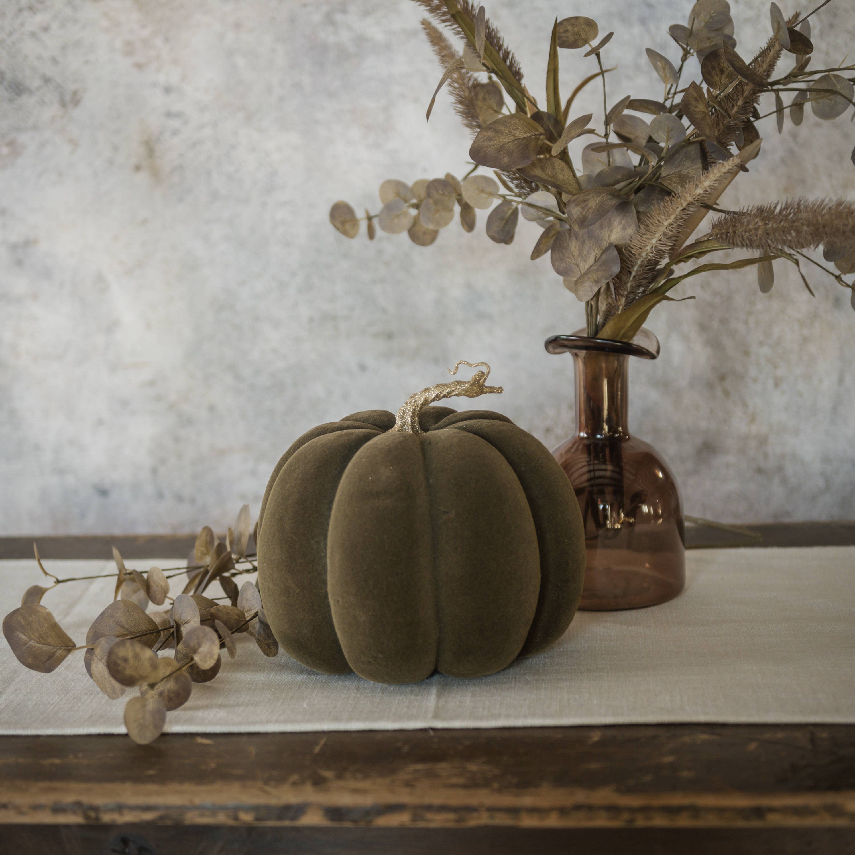 BROWN FLOCKED PUMPKIN