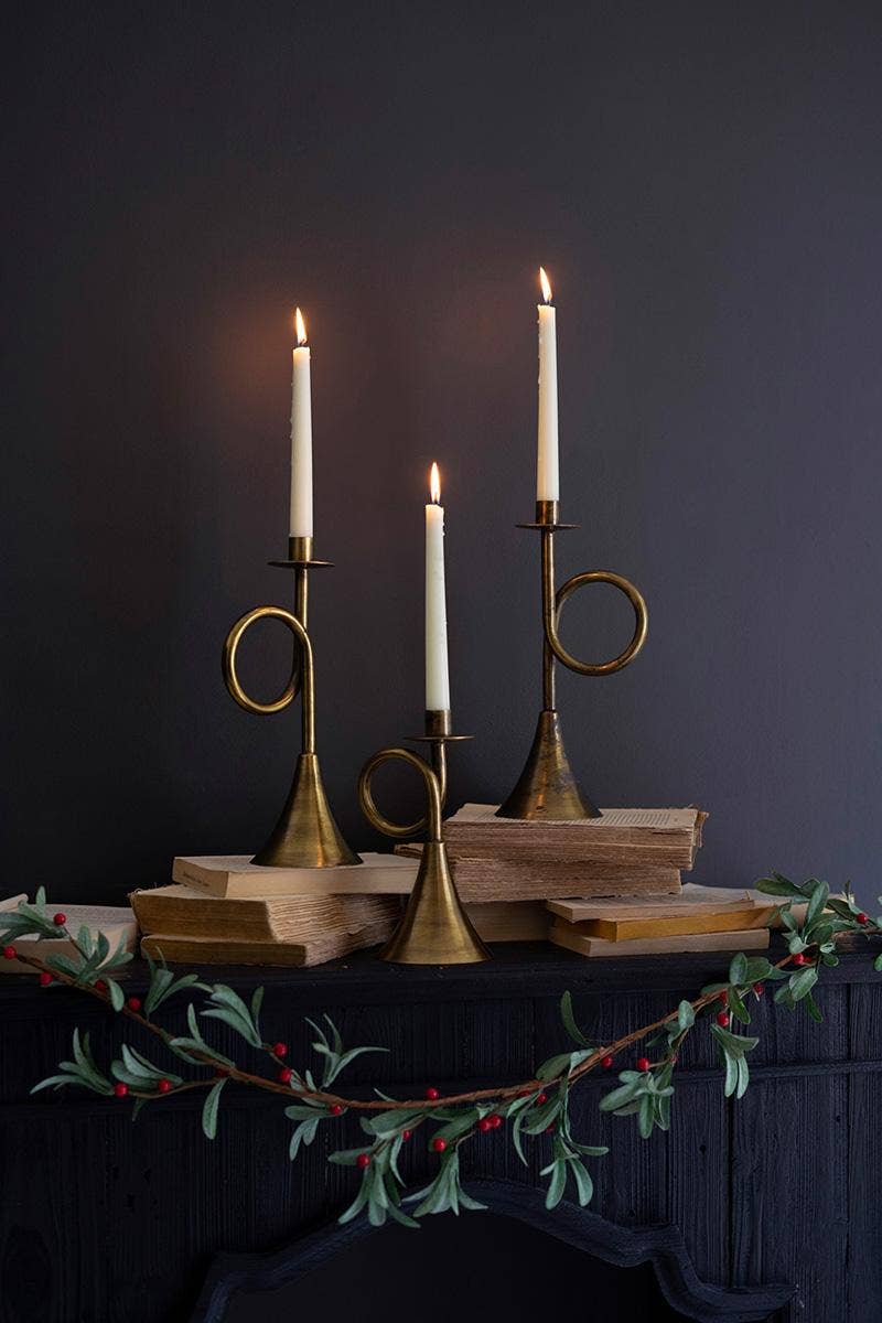 TRUMPET TAPER CANDLE HOLDER
