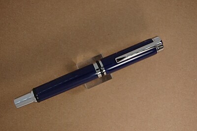 Chairman's Fountain Pen - Royal blue
