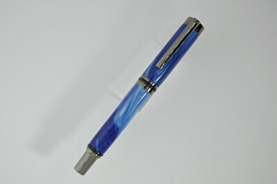 Chairman's Fountain Pen Royal Blue Resin