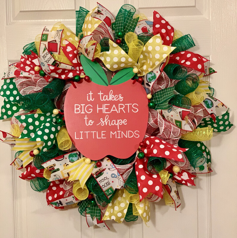 Back to School, Teacher Appreciation Gift, Apple School Wreath, A Touch ...