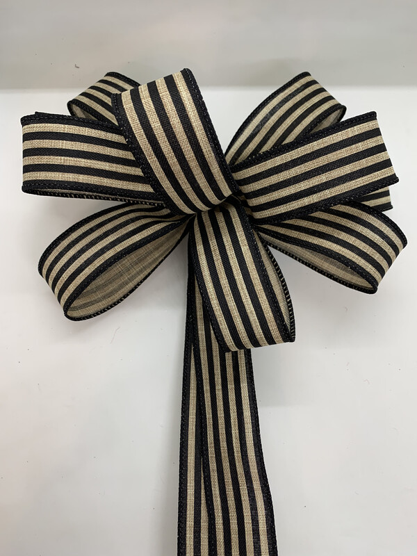 Natural &amp; Black Wreath Bow