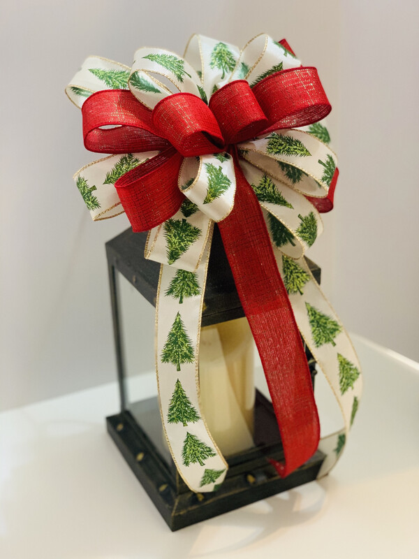 Red and Green Christmas Trees Bow