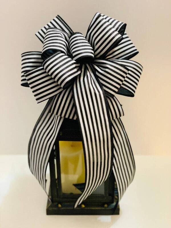 Black &amp; White Bow, 2.5&quot; Ribbon