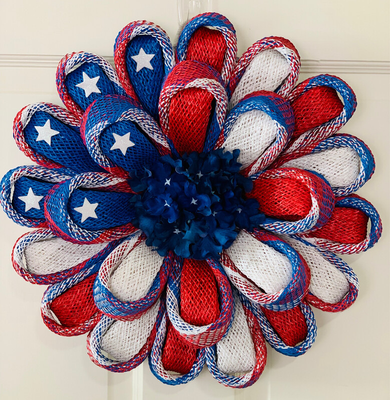 Red White &amp; Blue Daisy Flower Wreath